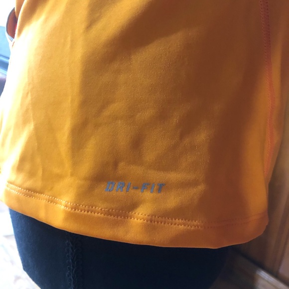 Nike tank top - Picture 3 of 6